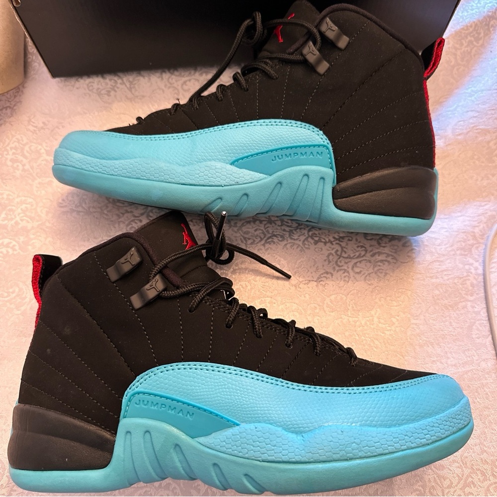 Air Jordan 12 retro gamma GS size 4.5